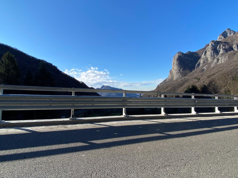 guard_rail_realizzato_lungo_la_VECCHIA_LECCO_BALLABIO.jpeg (126 KB)