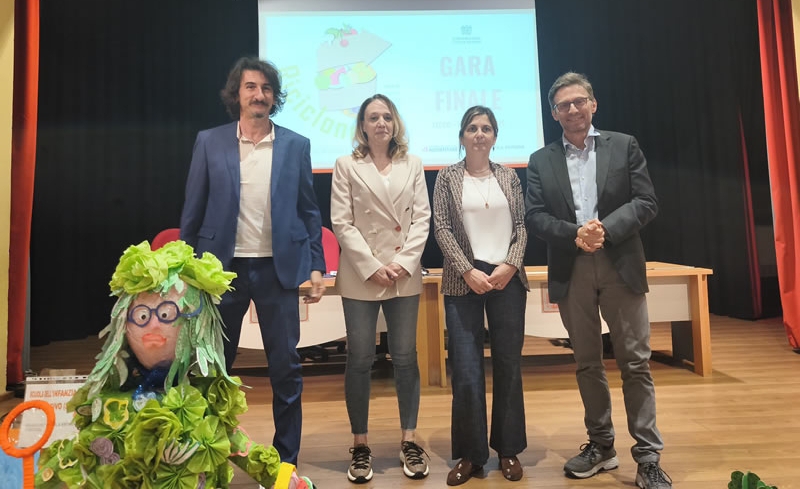 lecco_riciclo1.jpg (215 KB)