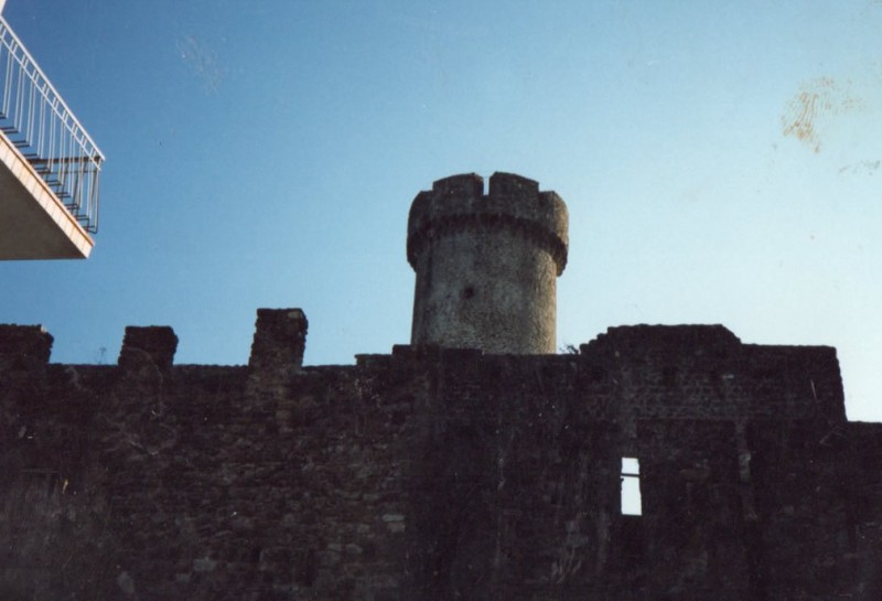 4-castello_malgrate.jpg (61 KB)