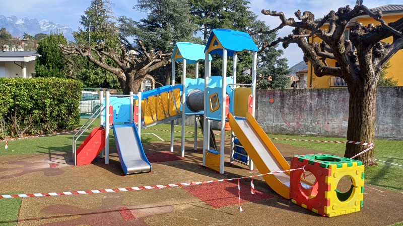 Nuova_struttura_gioco_Scuola_Infanzia_C._Collodi_2.jpg (157 KB)
