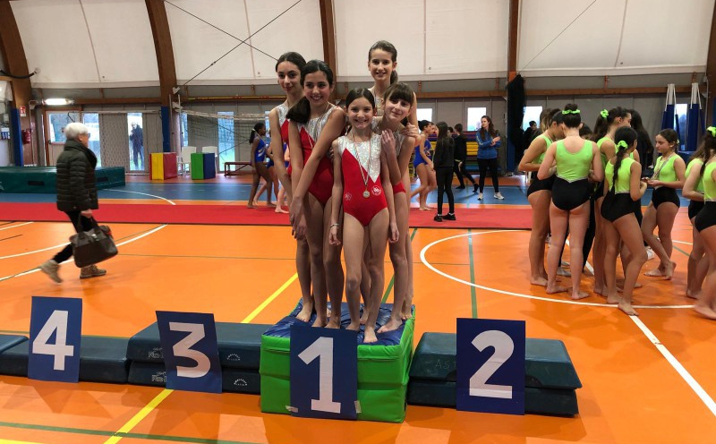 ballabioginnastica5.jpg (258 KB)