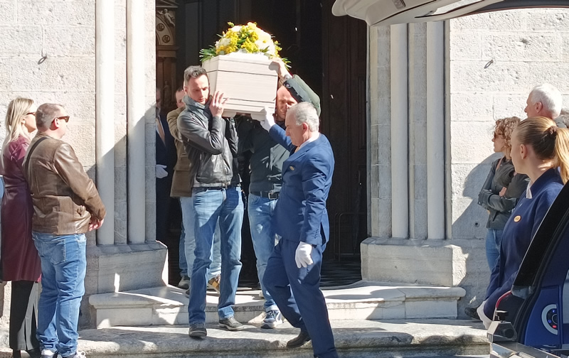 funeraleivanmezzera1.jpg (174 KB)