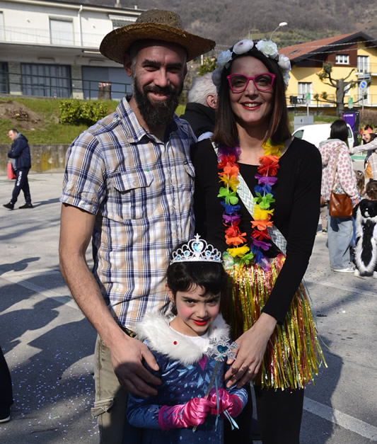 galbiate_carnevale13.jpg (126 KB)