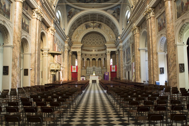 leccobasilicasannicolo.jpg (140 KB)