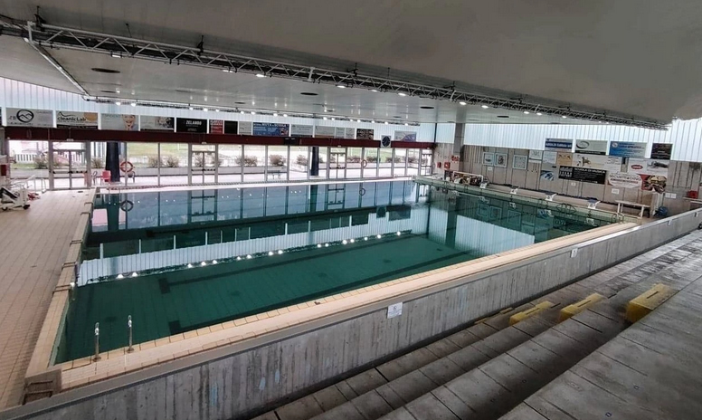 piscinabione.jpg (240 KB)