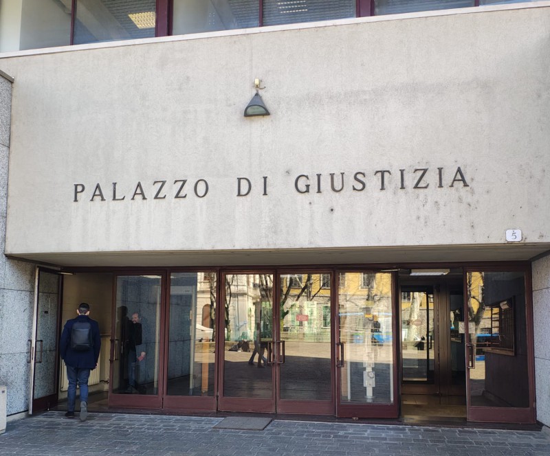 tribunalecomo.jpg (122 KB)