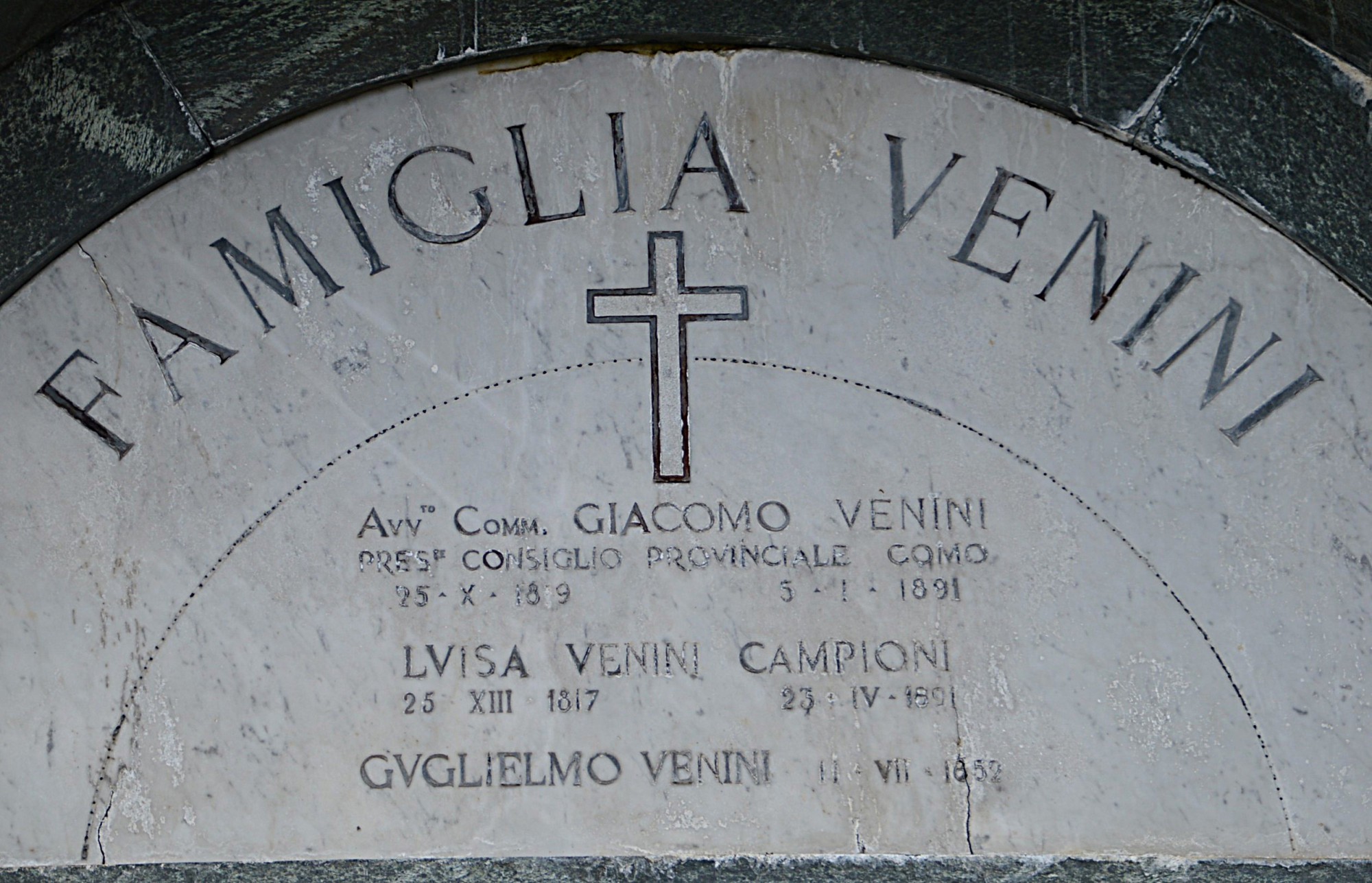 1.lapide_tombale_Luisa_e_Giacomo_Venini.JPG (472 KB)