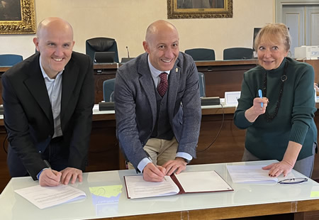 Lecco-carta_etica_sport-9pr.jpg (41 KB)