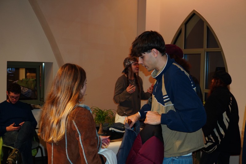 Revolution-moda_sostenibile-12.jpg (71 KB)