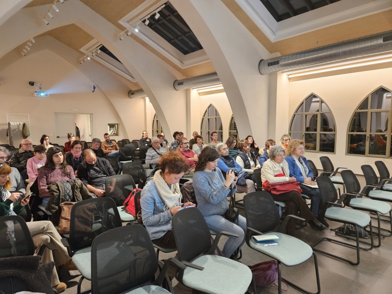 Stellesulsoffitto4.jpg (131 KB)