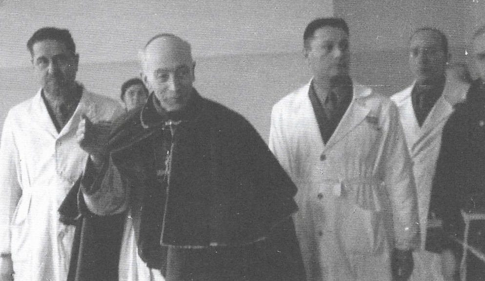 Visita_dell_arcivescovo_Schuster_all_ospedale_militare_di_Lecco.jpg (153 KB)