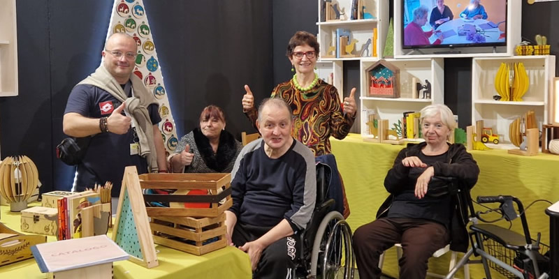 iram_momapr.jpg (101 KB)