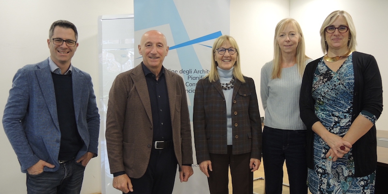 lecco-ordine_degli_architetti_pr.JPG (183 KB)