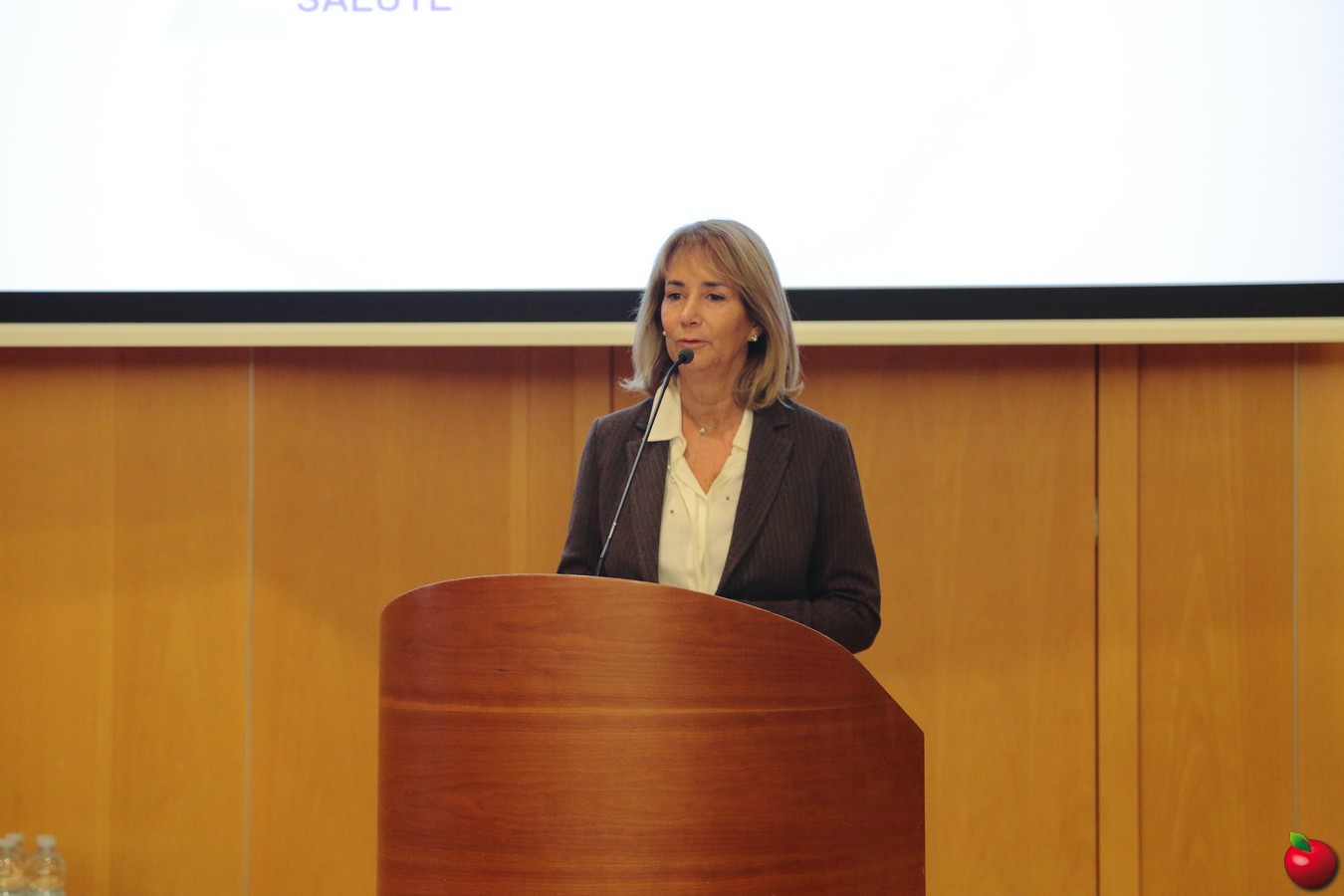 leccoagatha0003.jpg (137 KB)