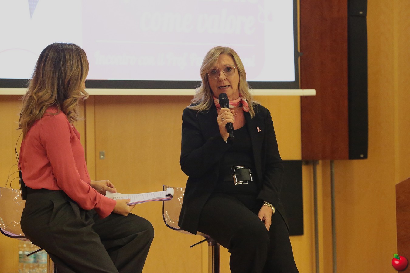 leccoagatha0005.jpg (186 KB)