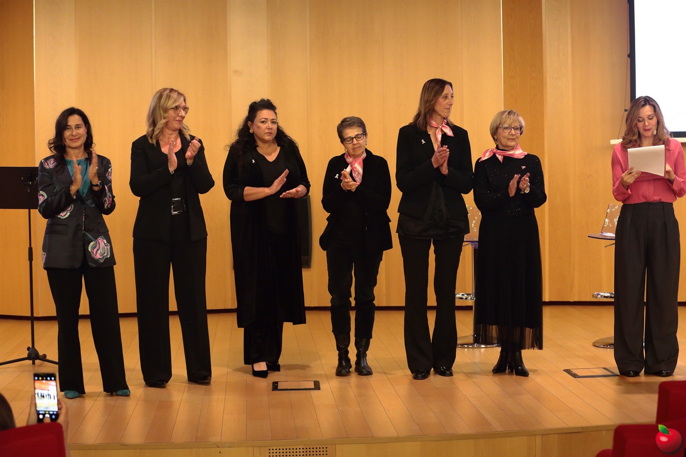 leccoagatha0010.jpg (238 KB)