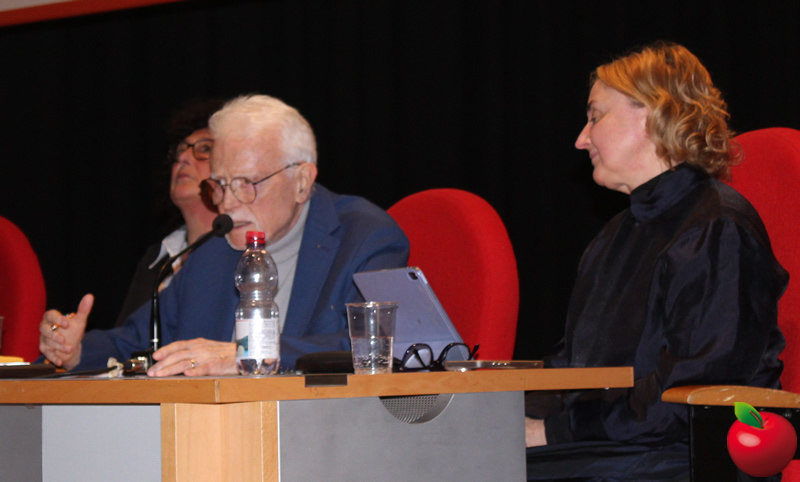 leccolegalita20.jpg (93 KB)