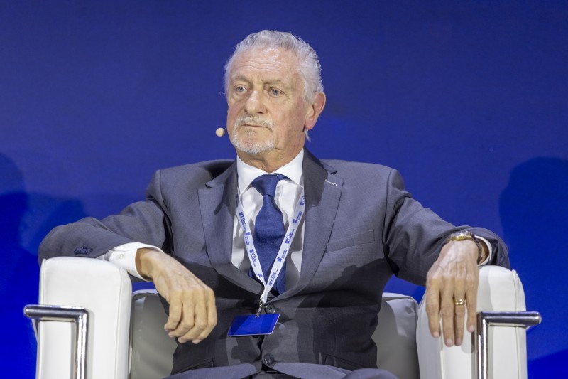 plinio_agostoniconfindustria.JPG (66 KB)