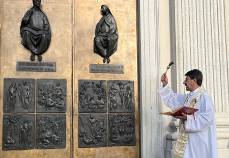50-porte_misericordia-San_NicoloPR.jpg (62 KB)