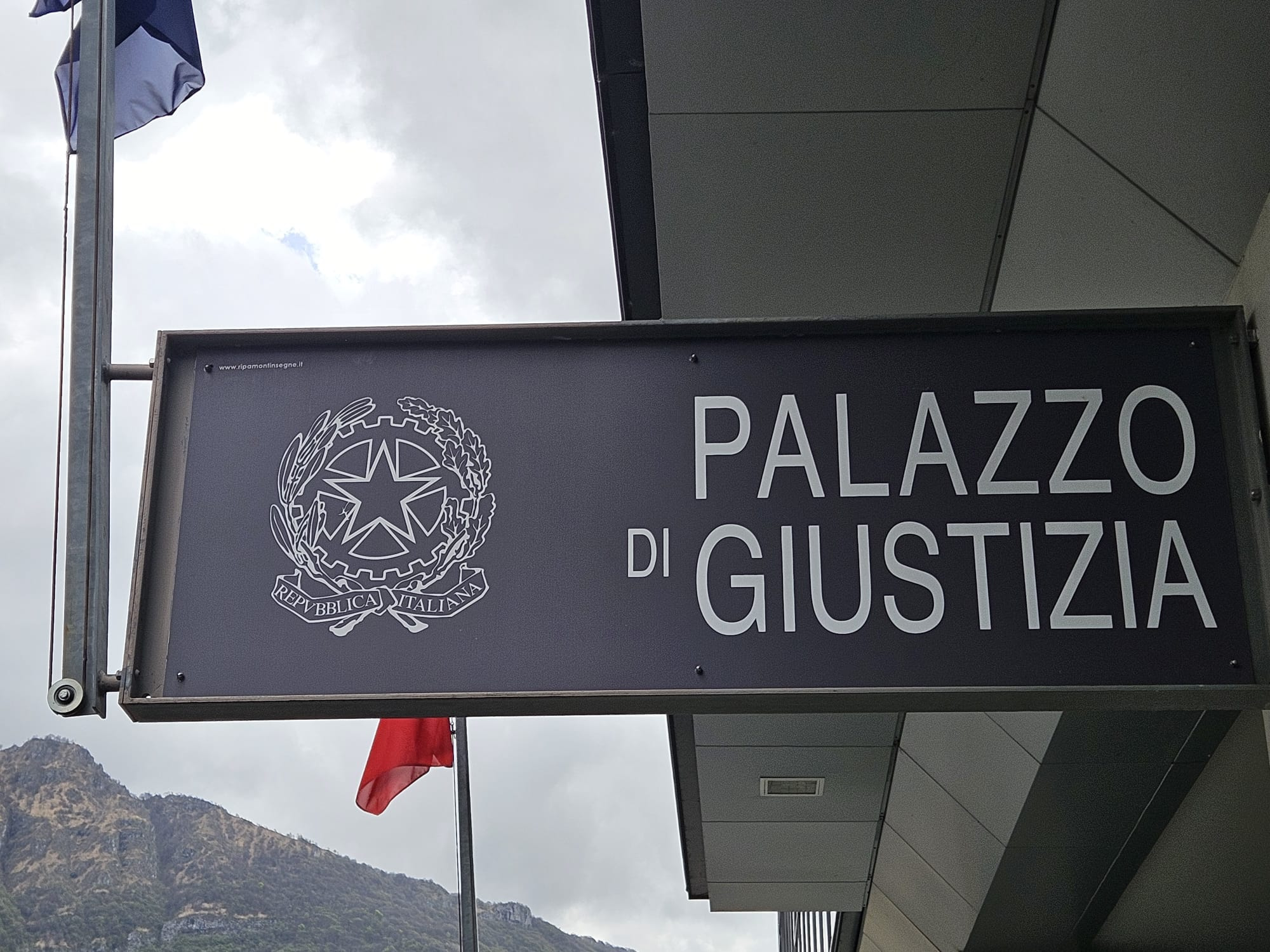 LcMaltrattamentiAssoluzione2.jpg (690 KB)