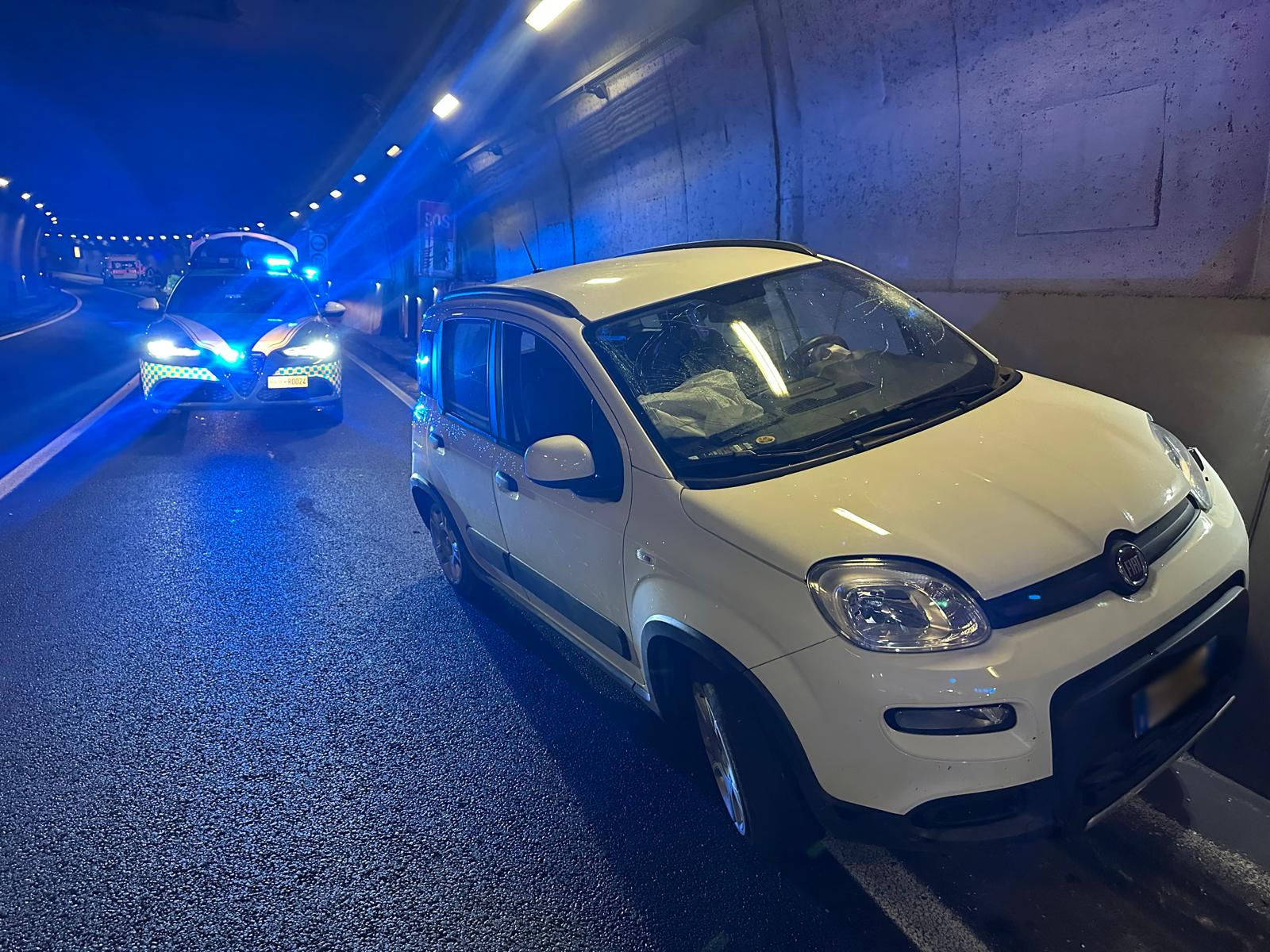 LcTunnelScontro3.jpg (490 KB)