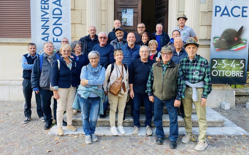 foto_alpini_uomini_di_pace.jpg (323 KB)