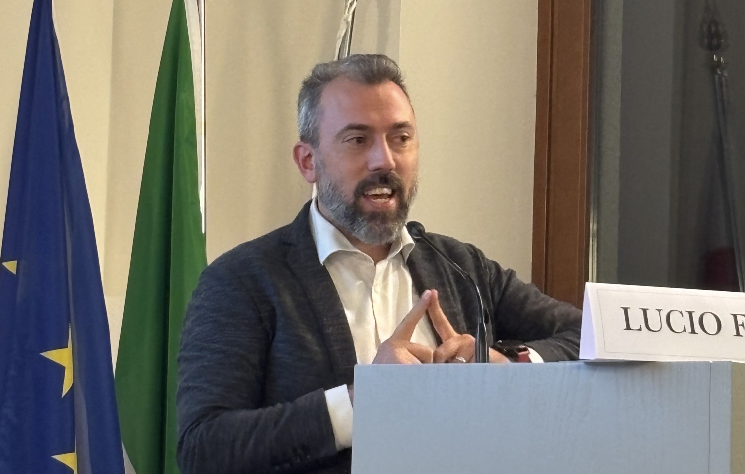 lecco_respiro__1_.jpeg (354 KB)