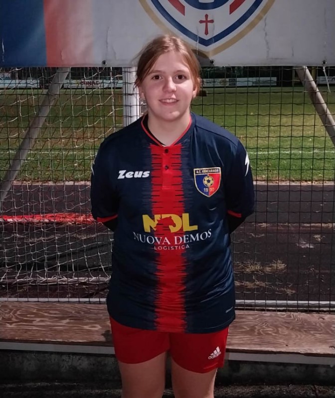 vercuragocalcio_lucia.jpg (122 KB)