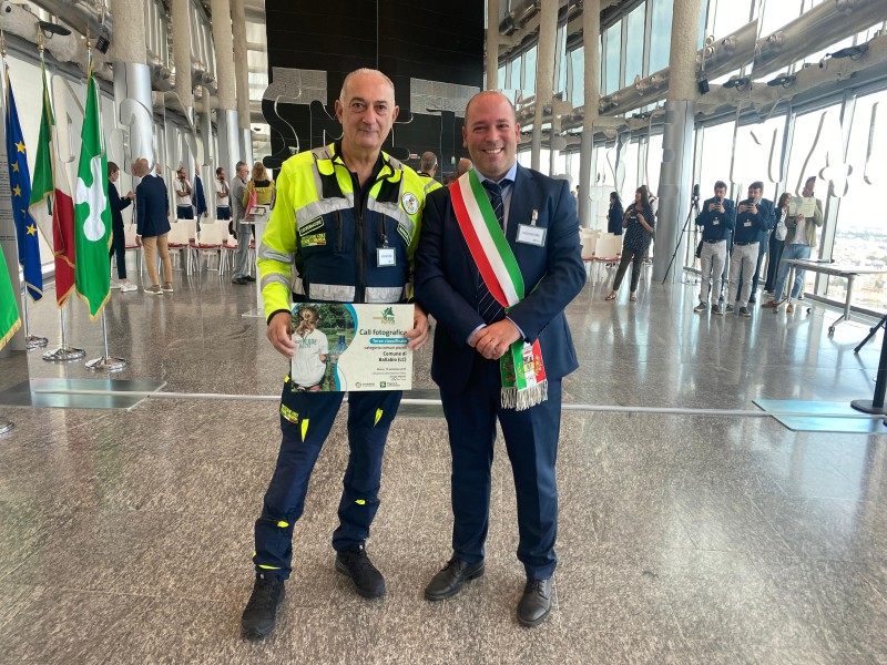 02_foto_sindaco_e_Coordinatore.jpg (176 KB)