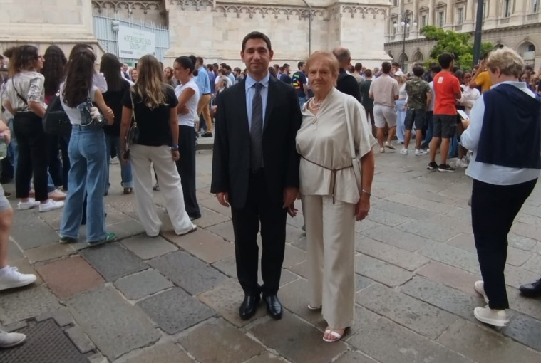 Con_la_mamma_Maria.jpg (208 KB)