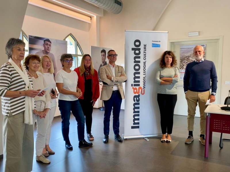 Conferenza_stampa_immagimondo2.jpg (101 KB)