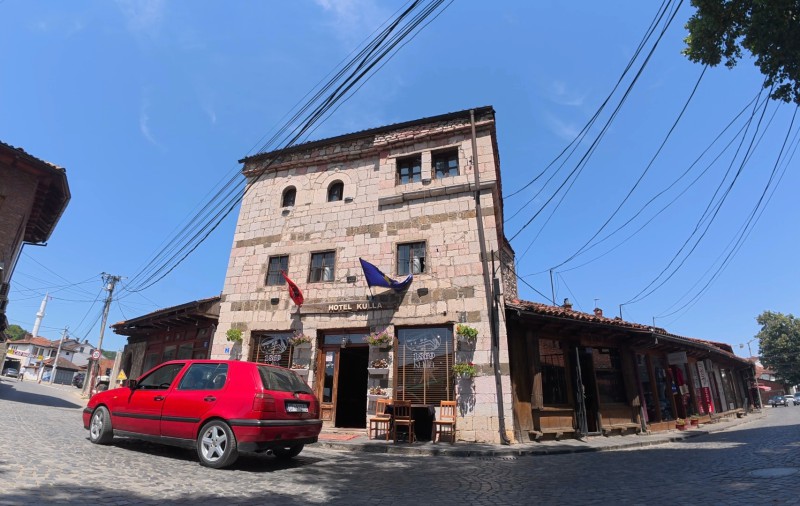 kosovo1.jpg (107 KB)