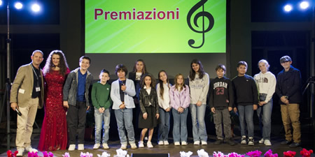musica3pr.jpg (39 KB)