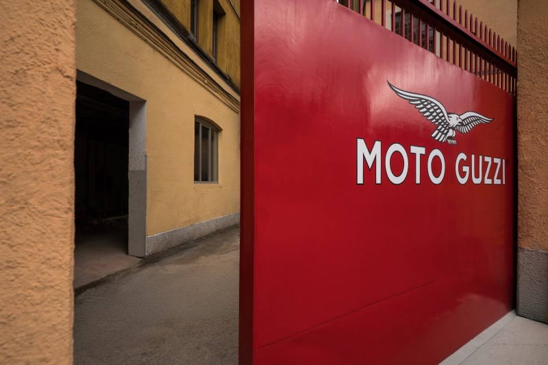 13_MotoGuzzi.jpg (79 KB)