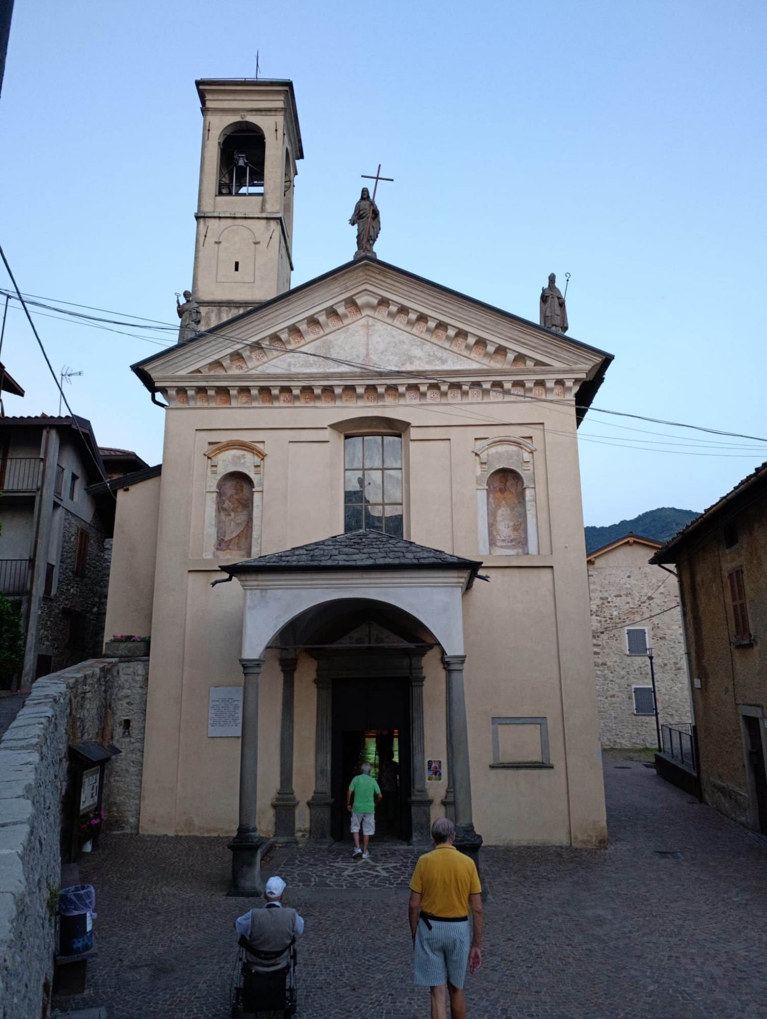 carenno7.jpg (440 KB)