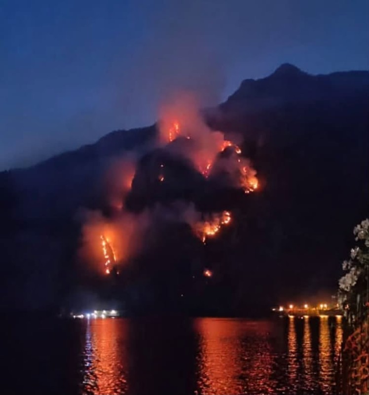 incendiomoregallonotte3.jpg (55 KB)