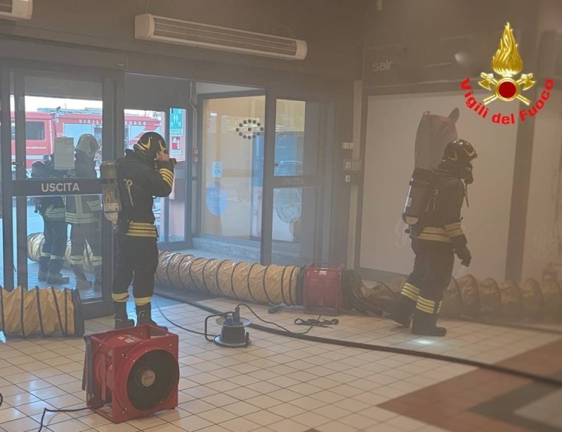 leccoincendioprima.jpg (87 KB)