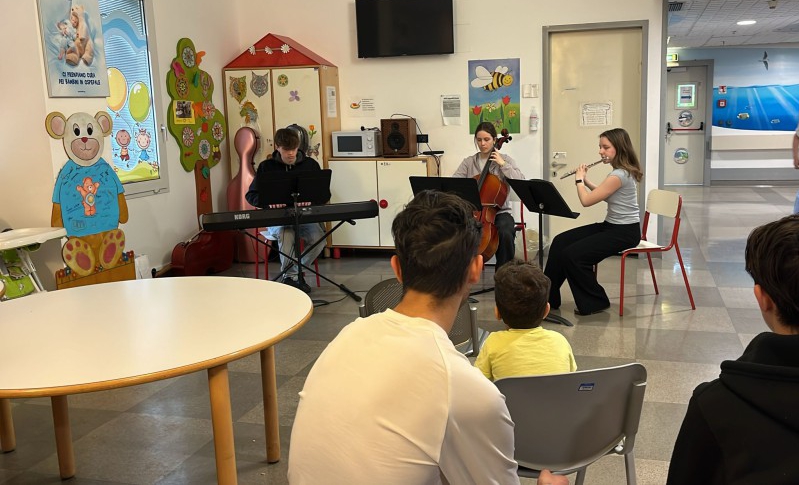 Musica_in_corsia__2_.jpg (230 KB)