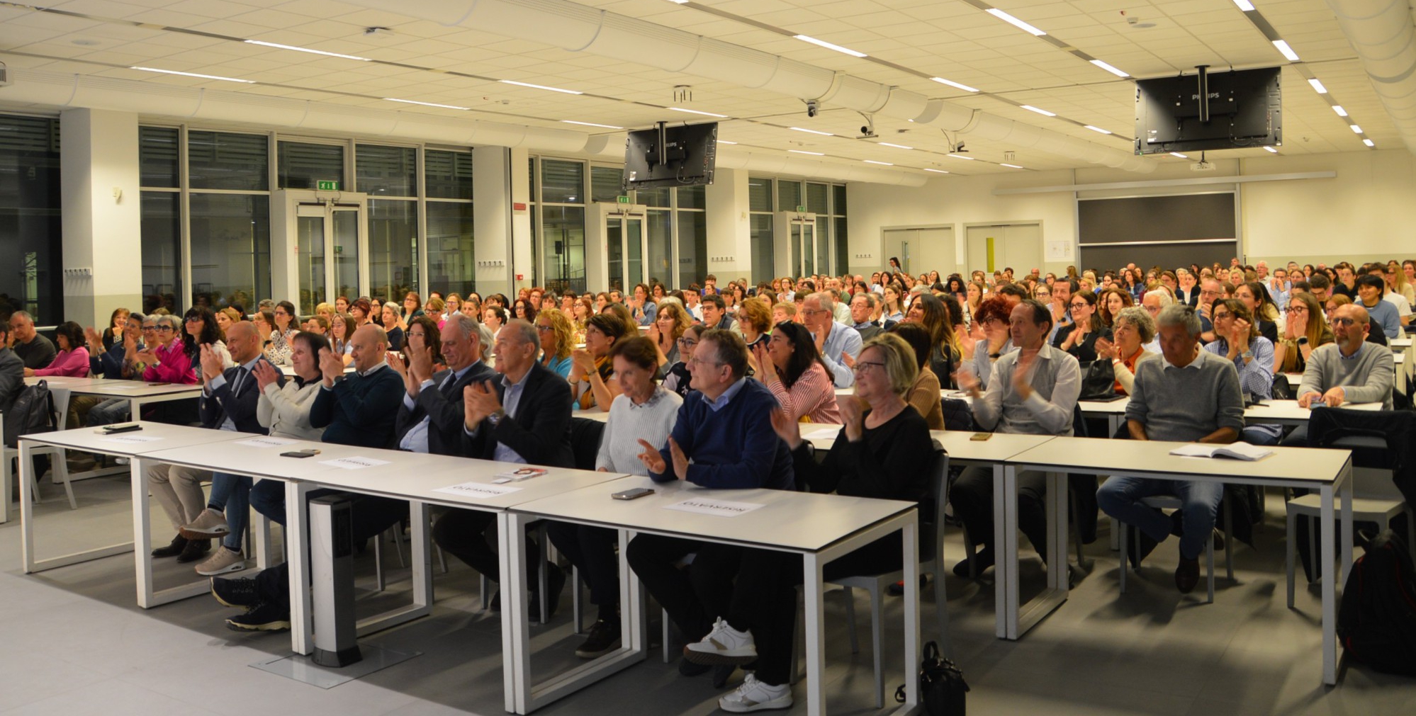 Piano_terreno_2.JPG (941 KB)