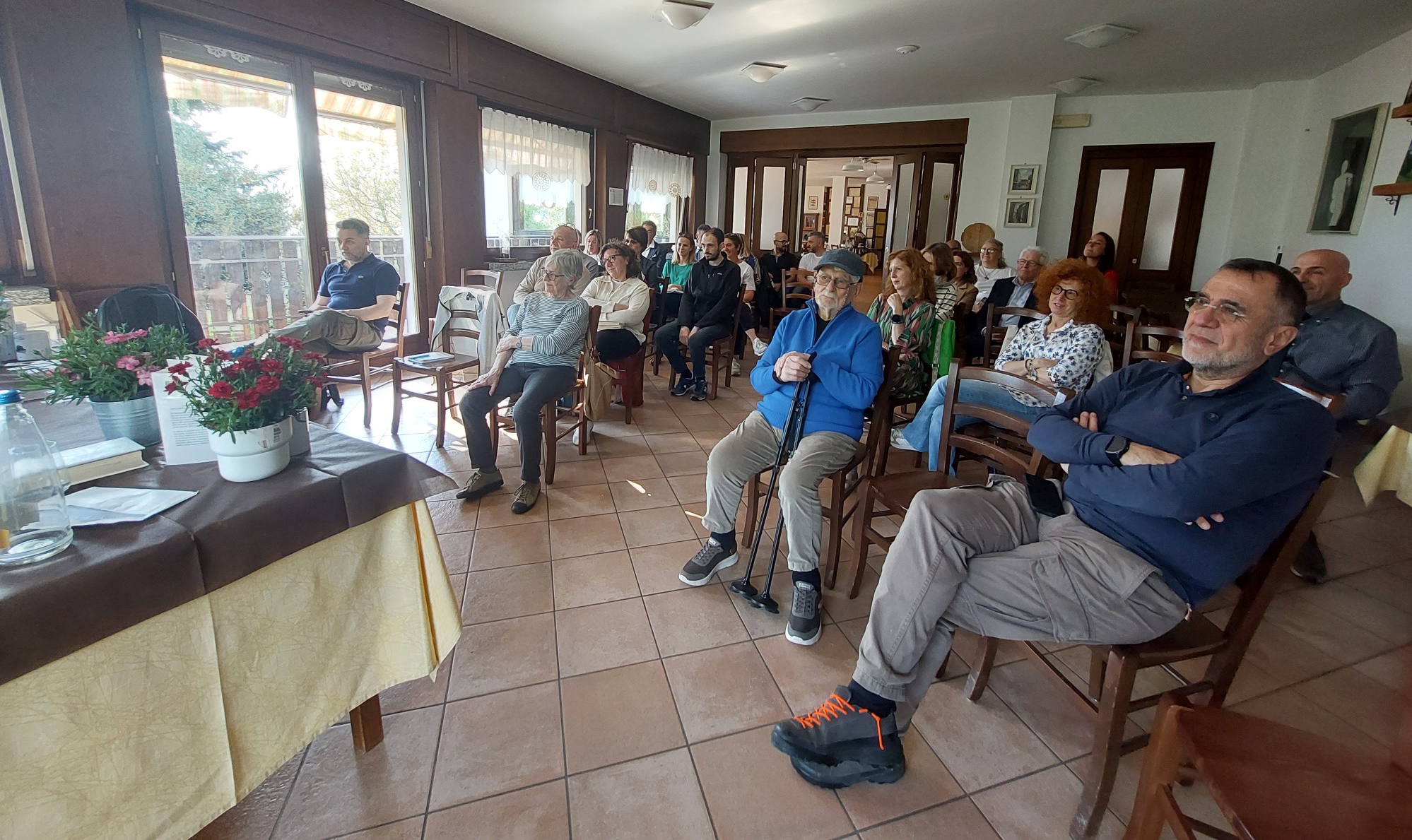 Sala_2.jpg (1.29 MB)