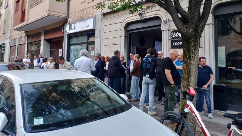 apericenacolella5.jpg (265 KB)