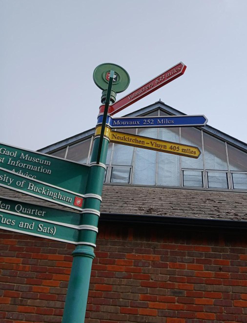 buckingham_3.jpg (173 KB)