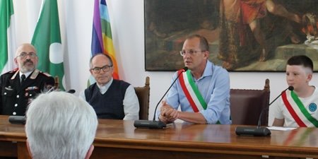 casatenovo25aprile-prima.jpg (46 KB)