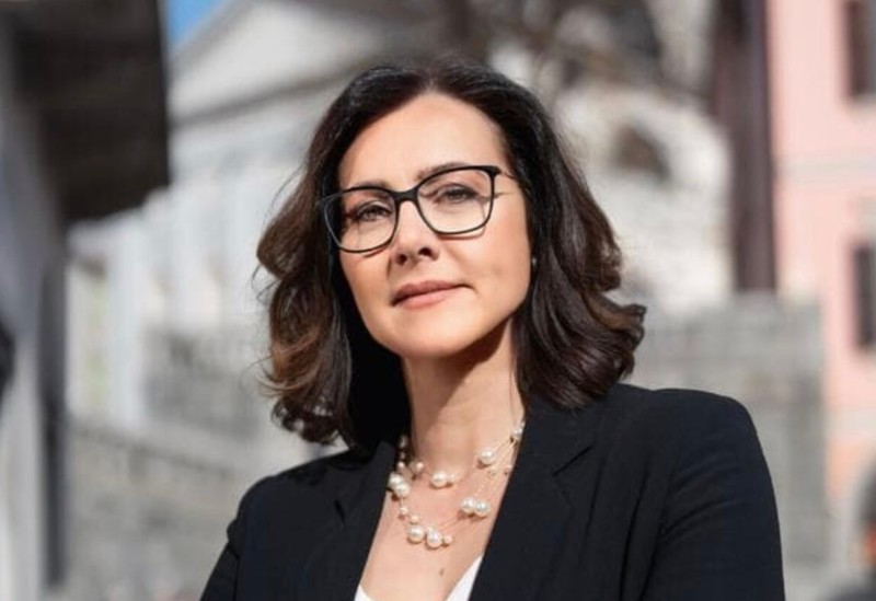 francescalosiok.jpg (59 KB)
