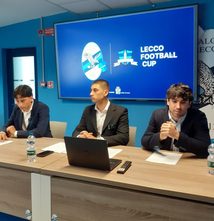 leccofootballcup1.jpg (272 KB)