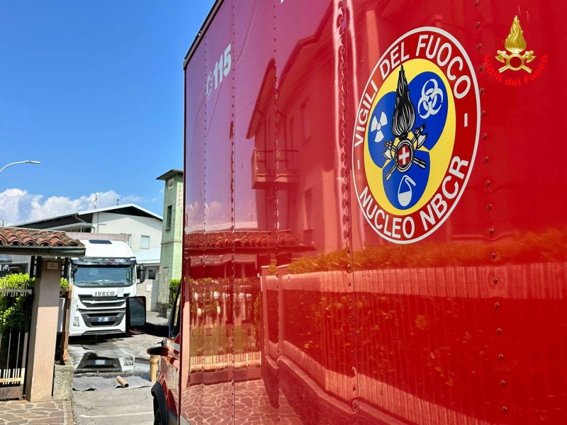 sversamentogasolio.jpg (122 KB)