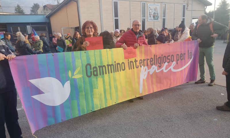 26.marciastriscione2.jpg (254 KB)