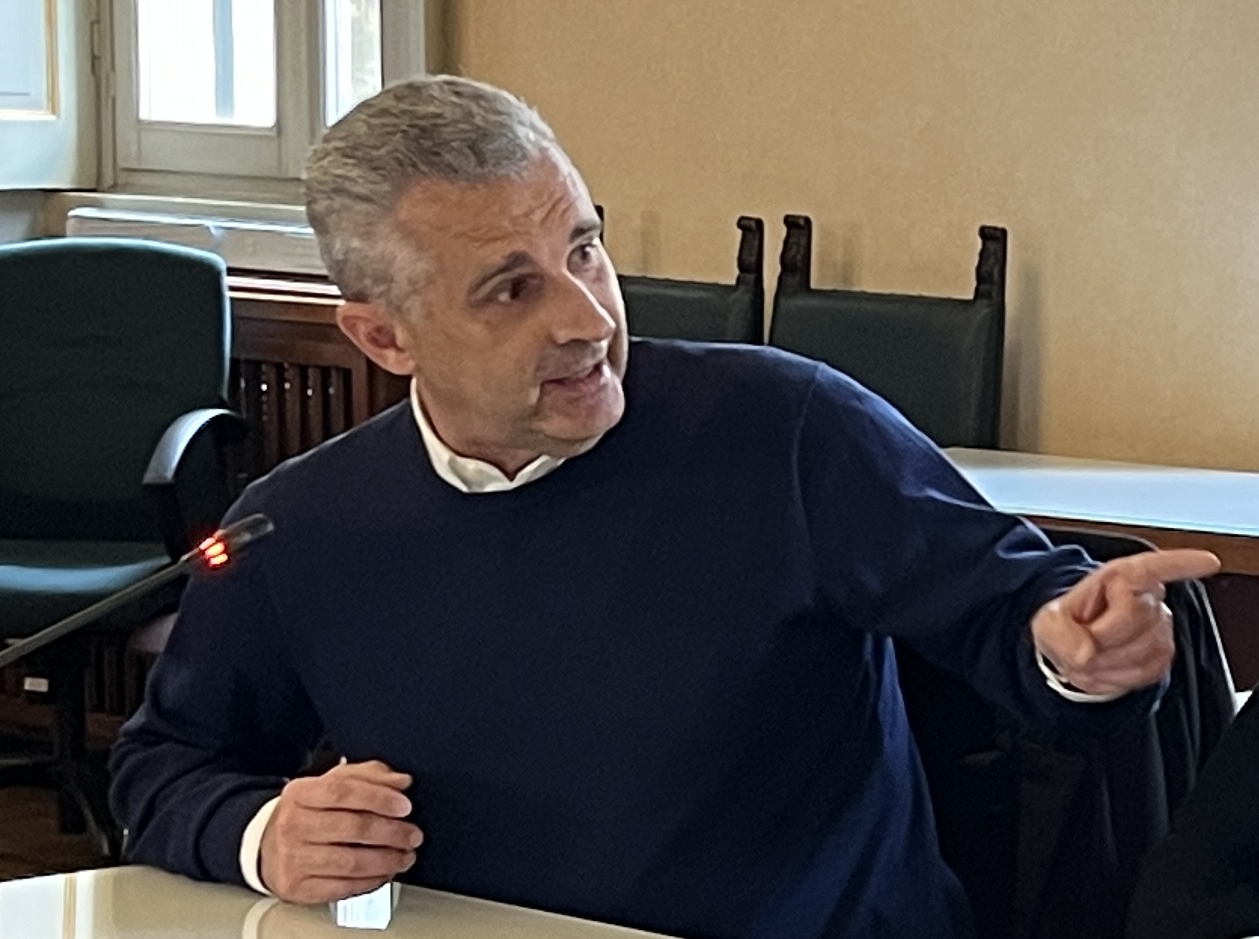 Andrea_Vigevano.jpg (451 KB)