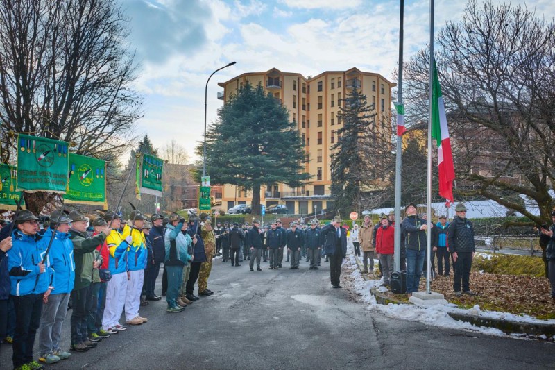 L_alzabandiera_del_Campionato.jpeg (157 KB)