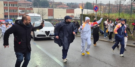 MerateseTransitoFiaccolaPRIMA.jpg (85 KB)